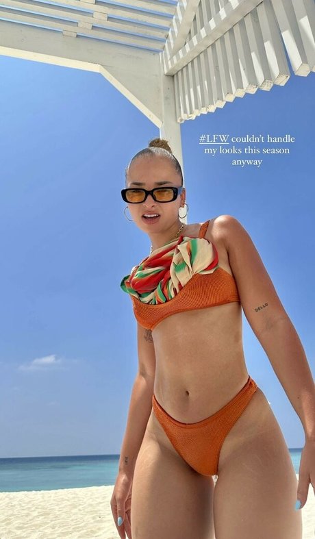 Ella Eyre 女優 アーカイブ