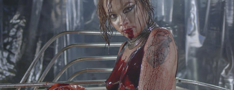 パイズリ オンリーファンズ ヌード 写真