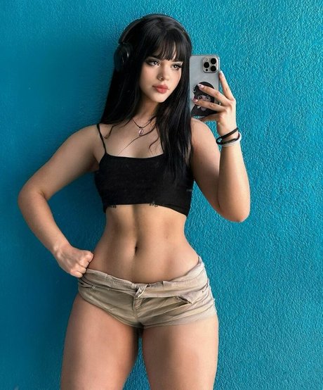 Chxrryxblossom ヌードスター 写真