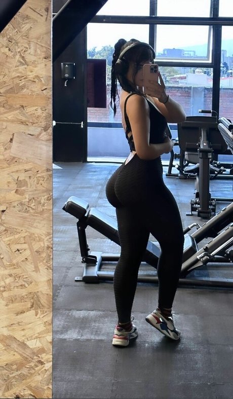 ブラジルのお尻オンリーファンズ 裸 写真