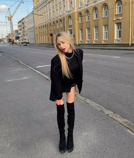 ananda yes 無料女優 画像