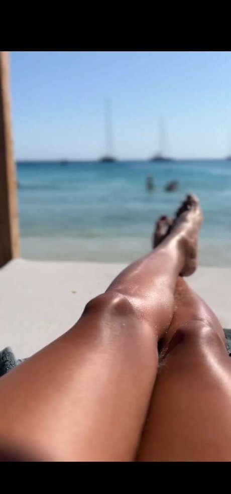 Joy Taylor ポルノスター アート ギャラリー