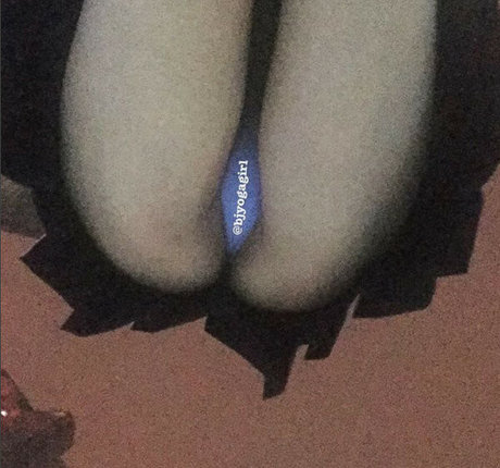 巨尻熟女オンリーファンズ セクシーヌード 写真