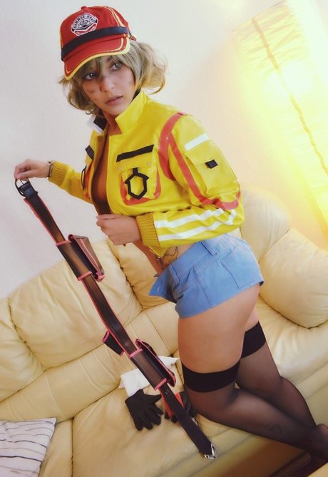 軍事オンリーファンズ 裸 画像