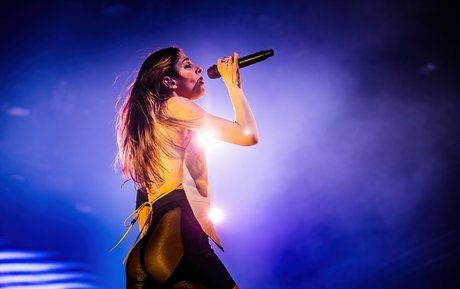 Caroline Polachek ポルノスター ベスト 画像