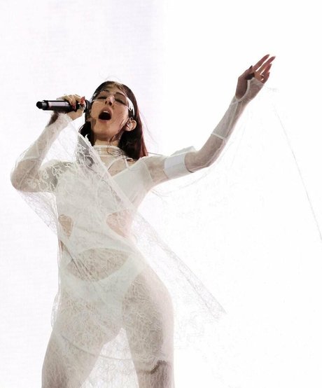 フェラチオ 3P オンリーファンズ ホットxxx 写真