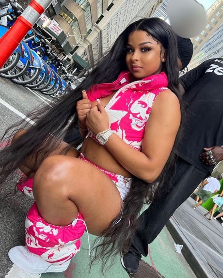 Chrisean Rock 裸モデル ギャラリー