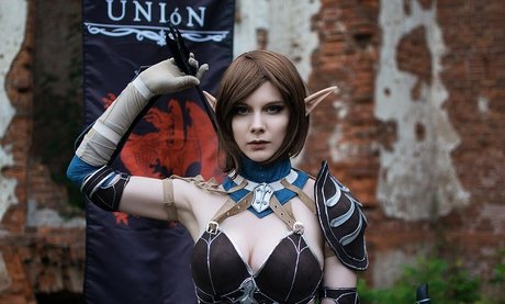 タトゥーオンリーファン ポルノ 写真