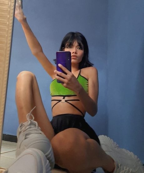 Vamp car ポルノスター 独占 写真