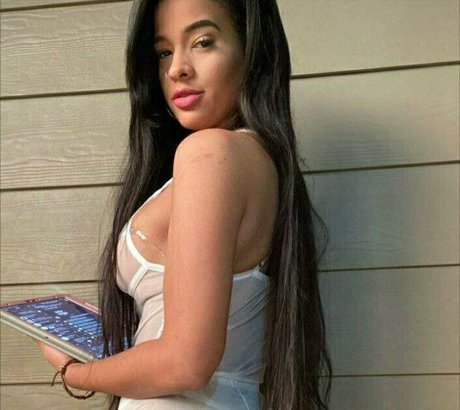 ベビーシッターオンリーファンズ 素敵 ギャラリー