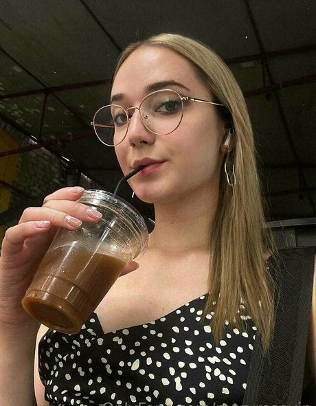 maryrosevip ポルノスター 写真