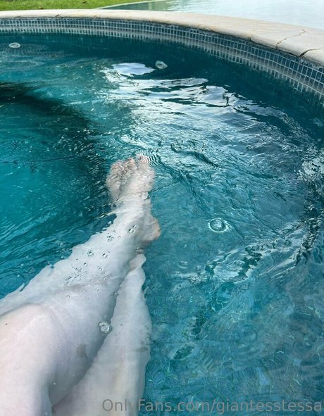 giantesstessa 最高のモデル 写真