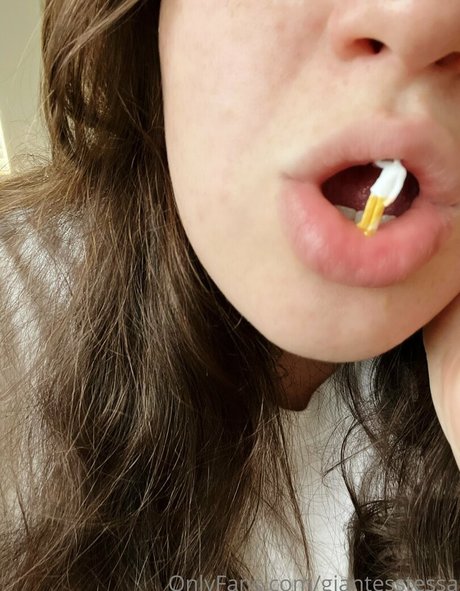 giantesstessa セックスポルノスター ギャラリー