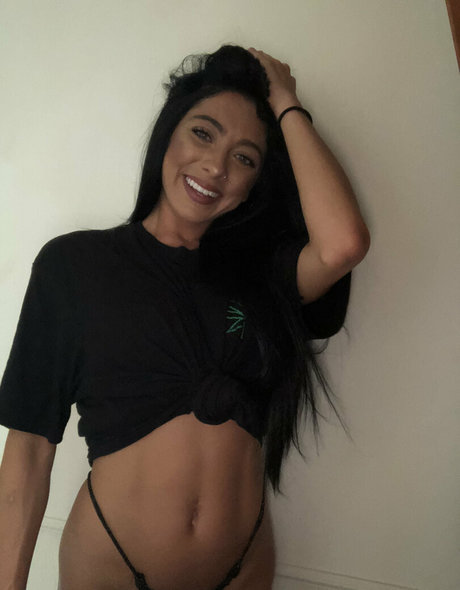 Babydesireex ポルノスター エロティック 写真