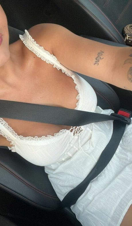 Rosario Matew かわいいスター 写真