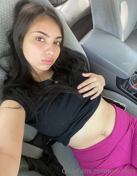 em1lina xxx女優 ギャラリー