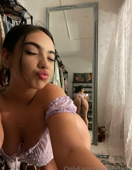 em1lina エロティックモデル ギャラリー