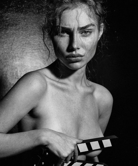 Eden Chanel 限定スター 写真