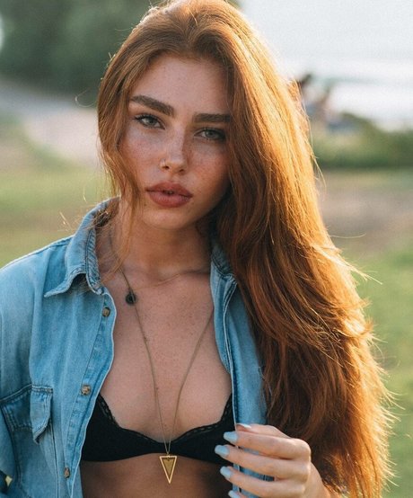 Eden Chanel ホットスター 写真