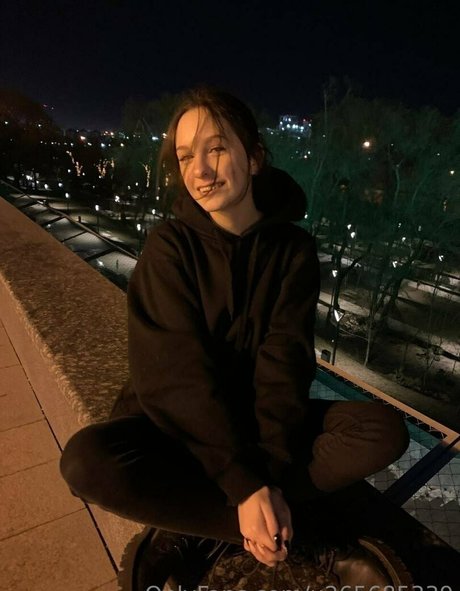 pina colada official ポルノスター 裸 画像