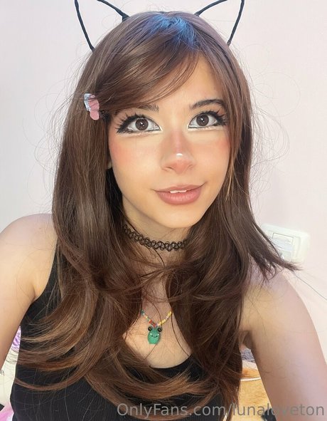 乳首オーガズム オンリーファンズ 無料アダルト 写真