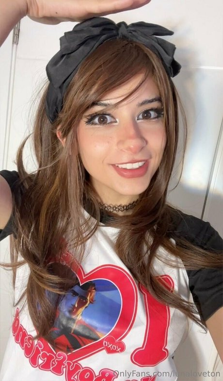 カムフィートオンリーファンズ ポルノ 写真