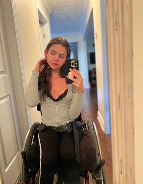 アマチュアブロンドオンリーファンズ 美しい裸 画像