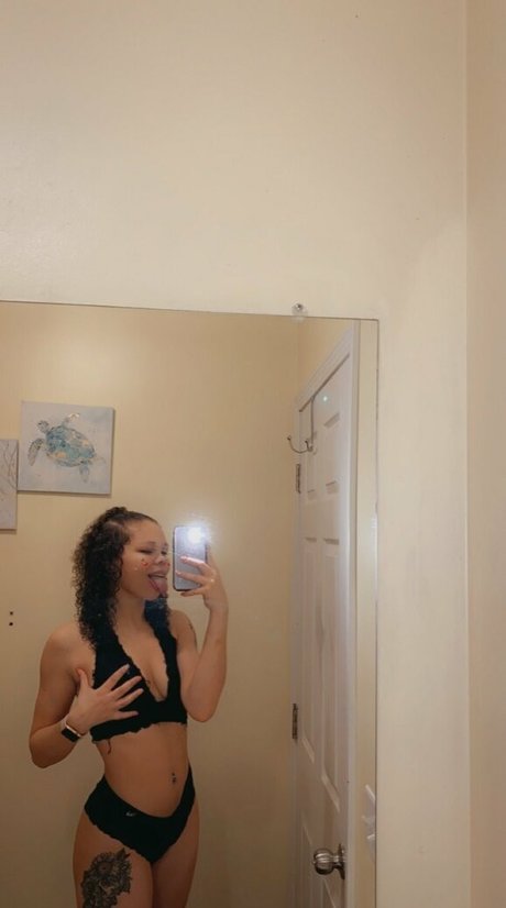 xxx 熟女 オンリーファン セクシーヌード 写真