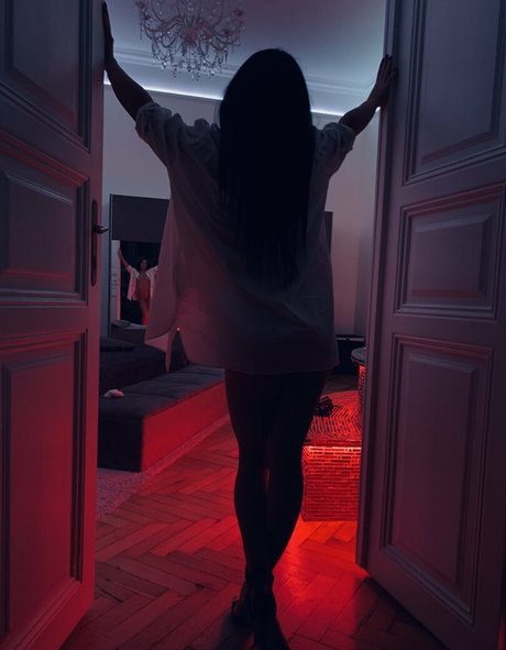 ドイツのアマチュアオンリーファンズ ヌード 画像