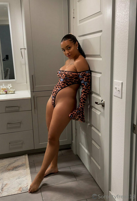 貞操帯オンリーファンズ セクシーxxx 写真