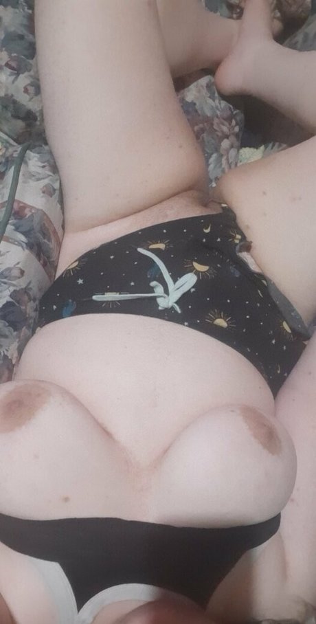 amy lovotomy ホットなモデル 画像