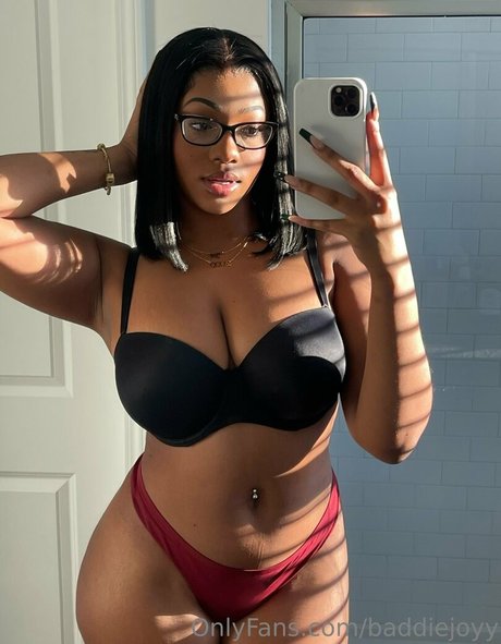 毛深いアジア人オンリーファンズ 無料セクシー 写真