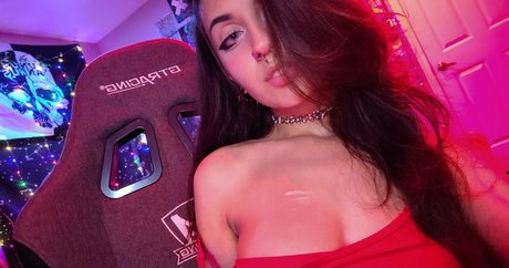 レズビアン乱交オンリーファンズ セクシー裸 ギャラリー