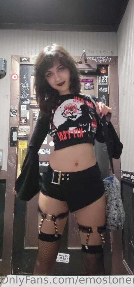 アジアン潮吹き オンリーファンズ 可愛い 写真