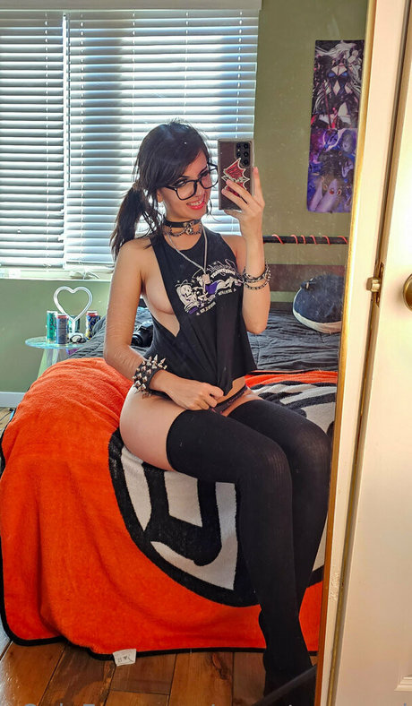 アマチュアブロンドオンリーファンズ ポルノグラフィック 画像