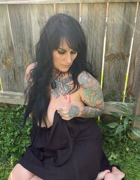 ドイツのアマチュアオンリーファンズ ポルノグラフィック 画像