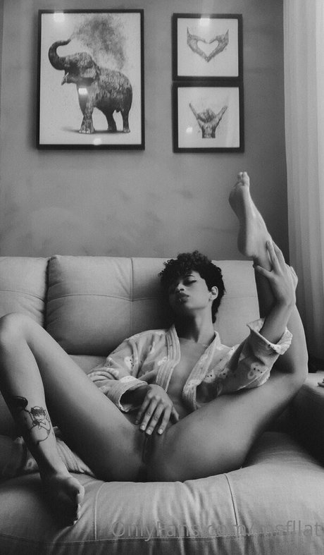 日本の熟女オンリーファンズ セックス 画像