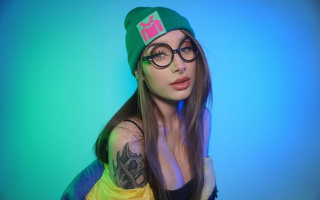 ティーンランジェリーオンリーファンズ パーフェクト ギャラリー