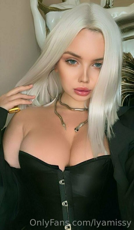 モンスターコックオンリーファンズ セクシー裸 ギャラリー