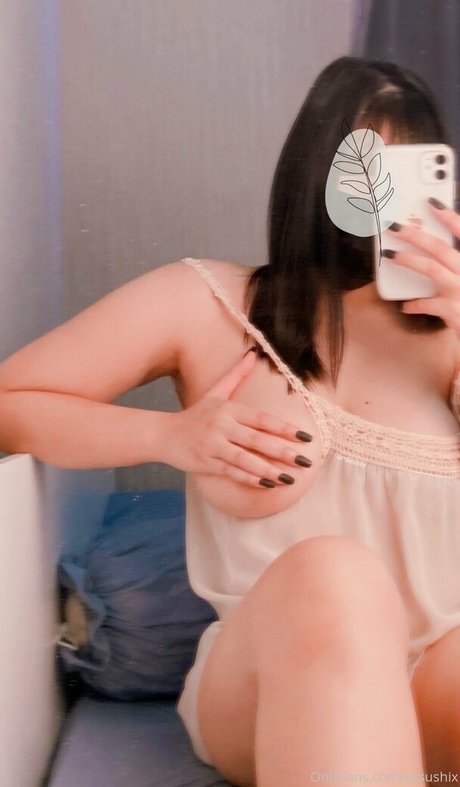 裸の女の子オンリーファンズ 無料セクシー 写真