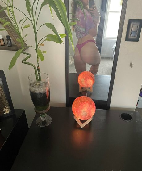 セクシーなブルネットのオンリーファンズ エロ 画像