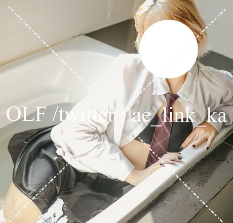 ティーンフィンガリングオンリーファンズ 裸 写真