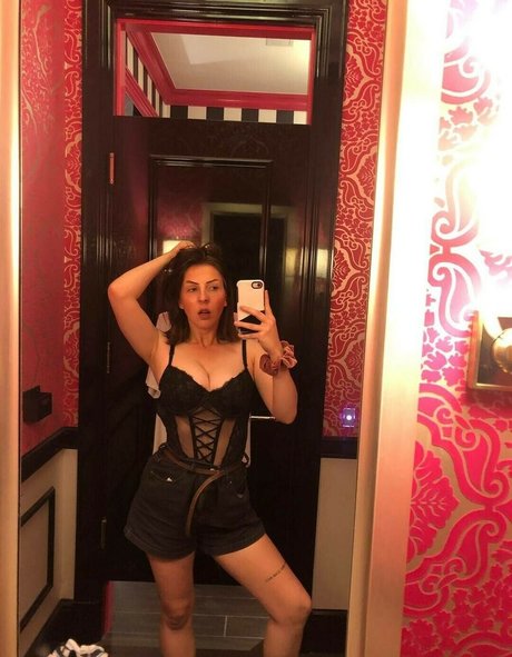 ニューハーフが男とセックスするオンリーファンズ えろた 写真