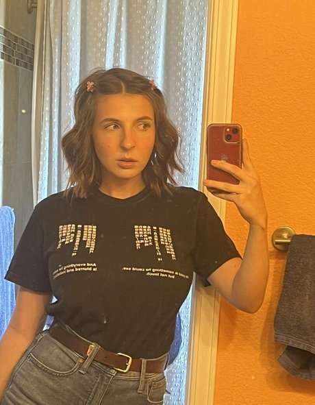 Megan Bitchell エロティックなスター 写真