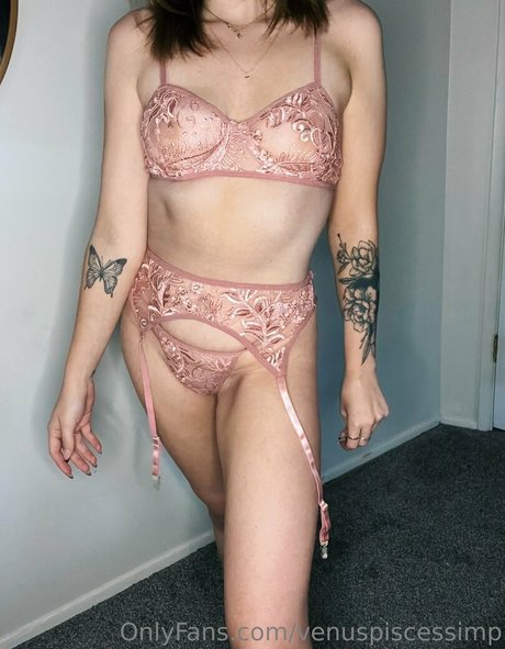 venuspiscessimp アダルトモデル 画像