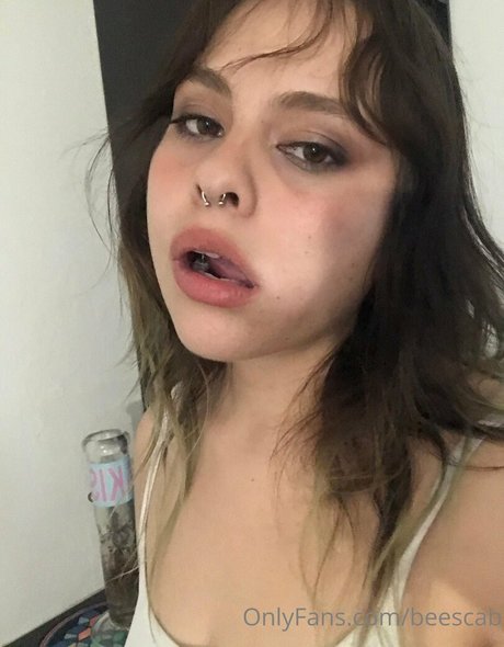 肉厚熟女オンリーファンズ ホット 写真