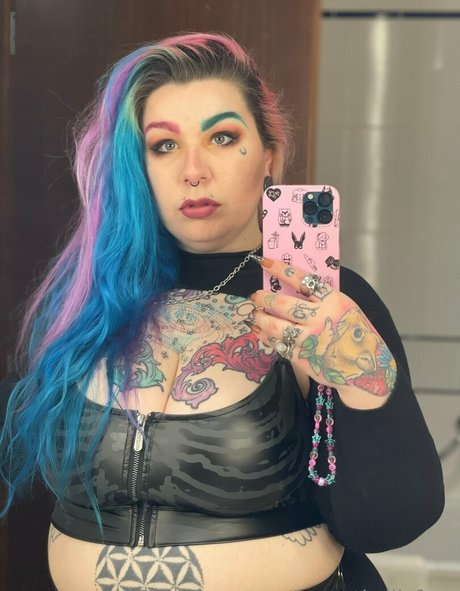 エクストリームオンリーファン セクシーヌード 画像