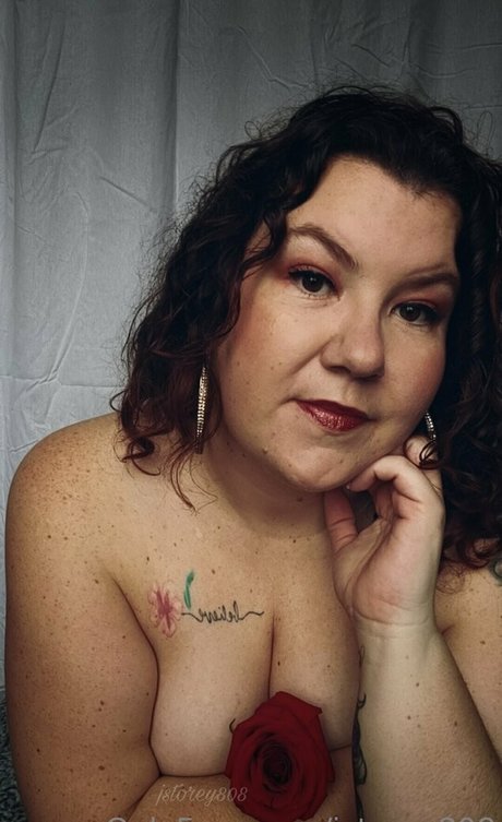 黒人女性のオンリーファンズ セクシー裸 画像