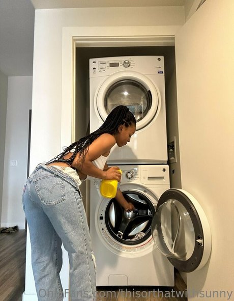 最もホットなティーンオンリーファン アートxxx 写真