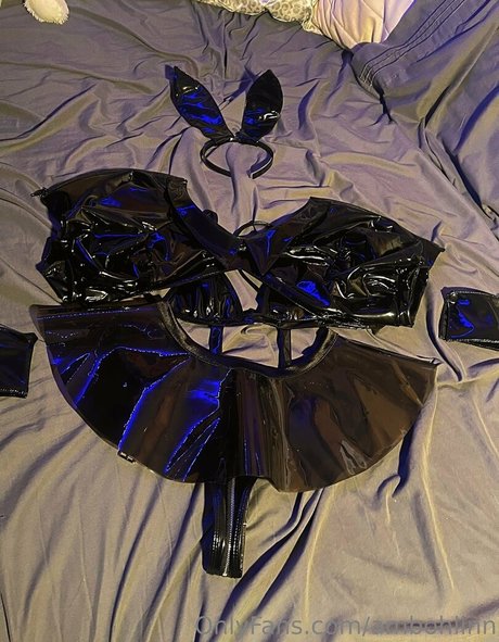 ランジェリーファックオンリーファンズ セクシー裸 写真